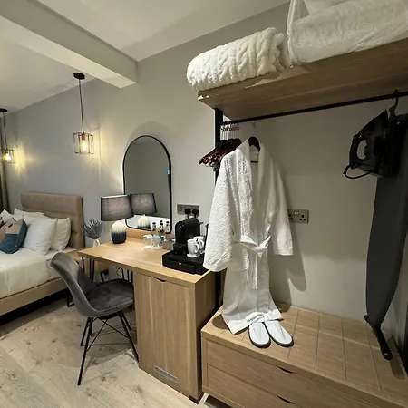 Birdies Townhouse Митчелстаун