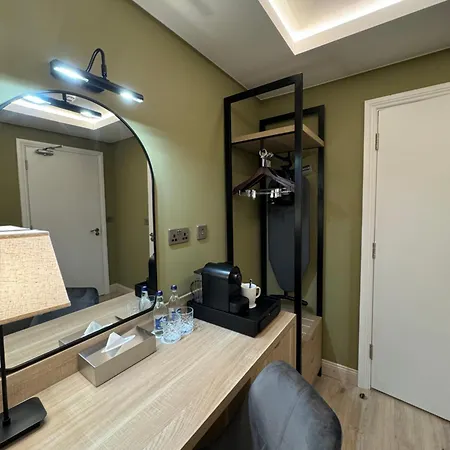 Birdies Townhouse Митчелстаун